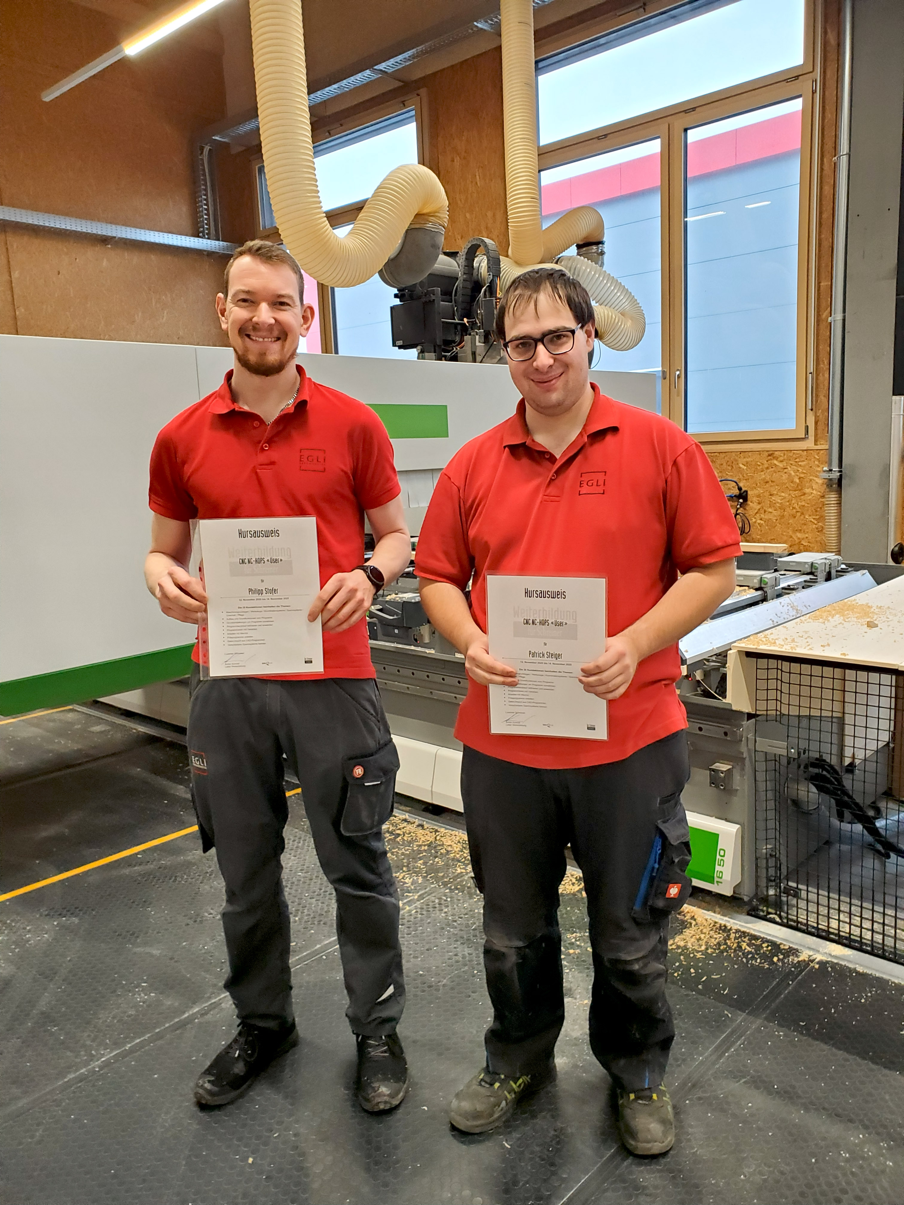 Zertifikat zur HOPS-/CNC-Schulung - Philipp und Patrick